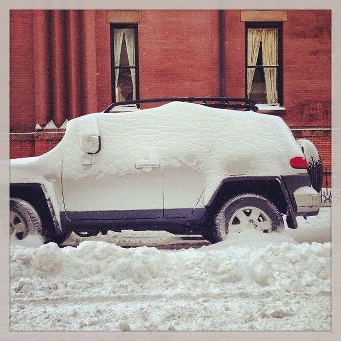 Аномальний снігопад в Нью-Йорку став причиною надзвичайного стану (24 фото)