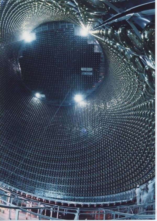 Унікальний детектор нейтринов, розташований на глибині 1 кілометр (22 фото)
