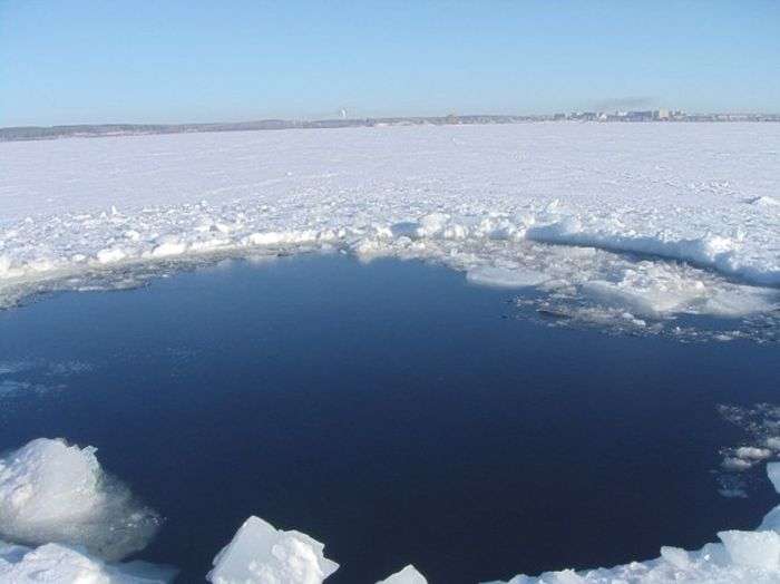 11 найбільш інтригуючих паранормальних місць у Росії (15 фото)