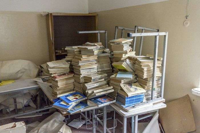 Покинута школа в Підмосковї (46 фото)