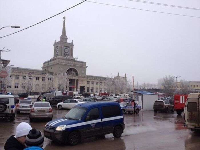 Теракт у Волгограді: вибух на залізничному вокзалі (14 фото + 2 відео)