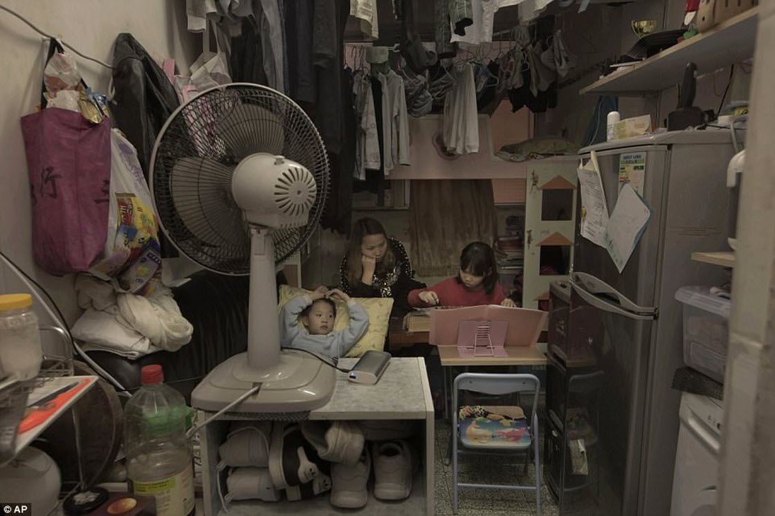 Как живут люди в гонконгских квартирах-гробах обо всем
