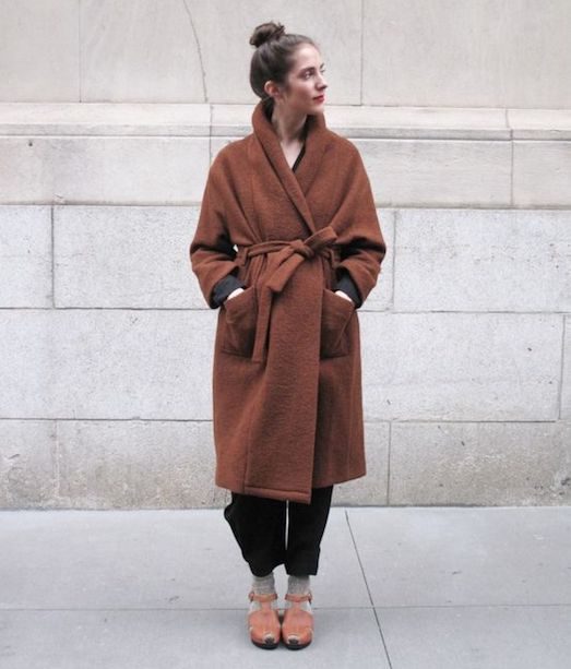 С чем носить модное пальто-халат? лучшее