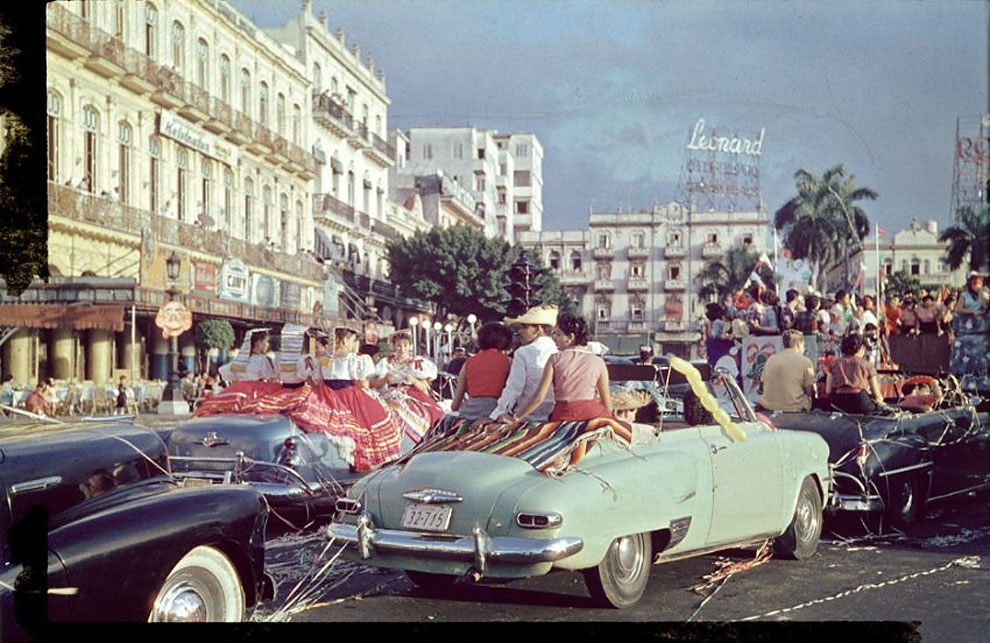 Яркие фото Кубы 1954 года, которая выглядит действительно как свободная страна авиатур